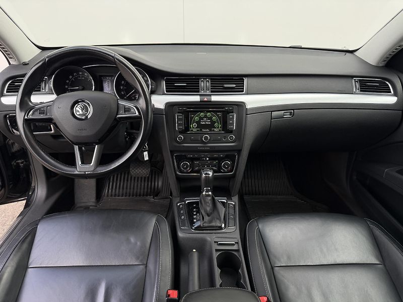 Škoda Superb 2.0 TDI DSG / 125 kW Elegance - fotka 5 z 25