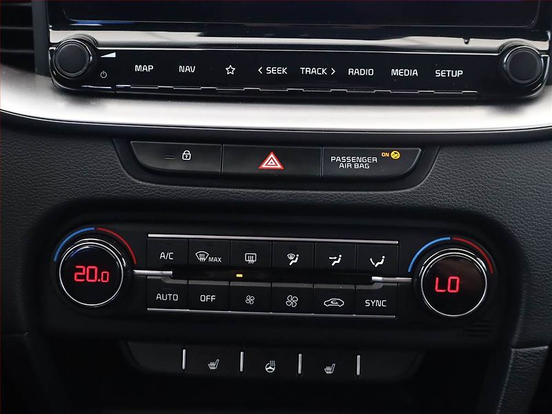 Kia Ceed (2023) 1.5 T-GDI, ČR, 1. maj. - fotka 10 z 18