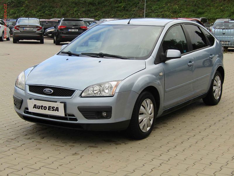 Ford Focus (2007) 1.6i, ČR, AC - fotka 3 z 16