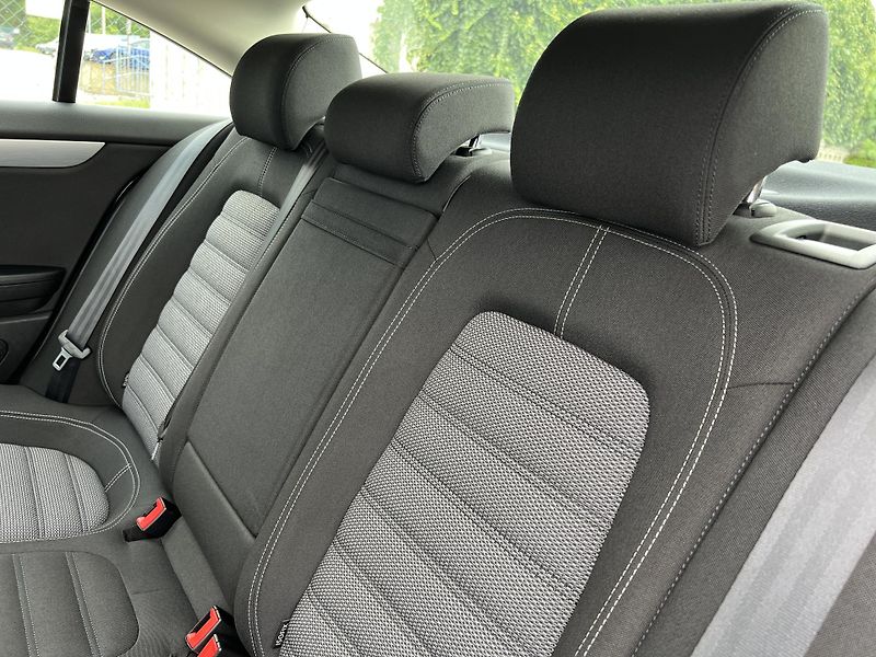 Volkswagen CC 2.0TDI DSG 4x4 PŮVOD ČR odpDPH - fotka 27 z 43