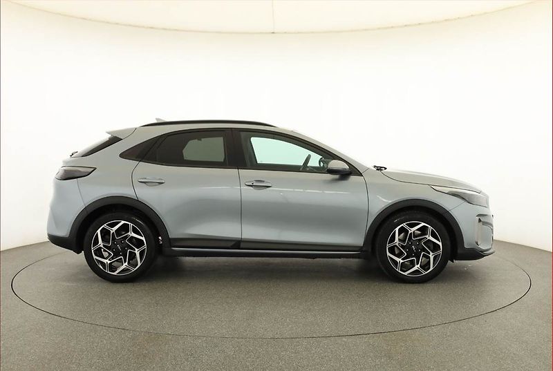 Kia XCeed (2023) GT Line 1.6 T-GDI - fotka 6 z 20