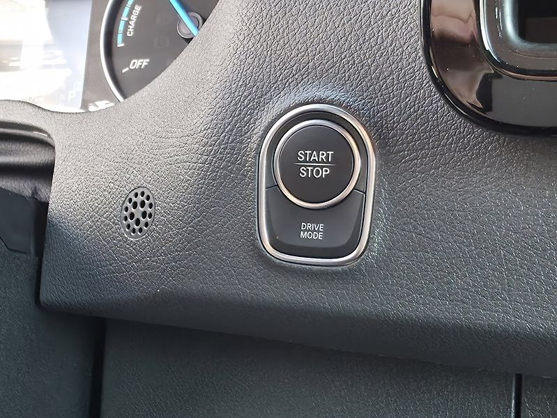 Mercedes-Benz eSprinter 320 KAWA PRO L 81kWh - fotka 20 z 26