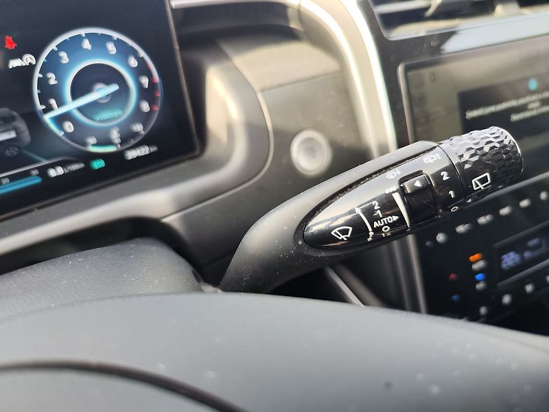 Hyundai Tucson 1.6 T-GDi/110kW Smart Navi DCT - fotka 30 z 34