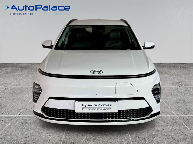 Hyundai Kona 0,0 EV STYLE PREMIUM 160KW - fotka 2 z 19