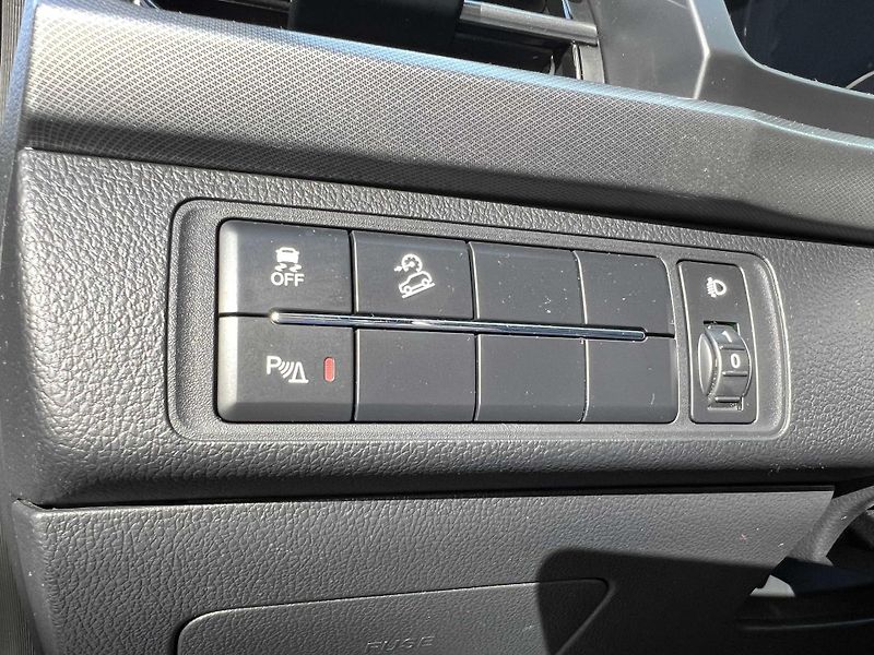 SsangYong Musso Grand 2.2 e-XDi 220 4x4 ZÁRUKA - fotka 16 z 21
