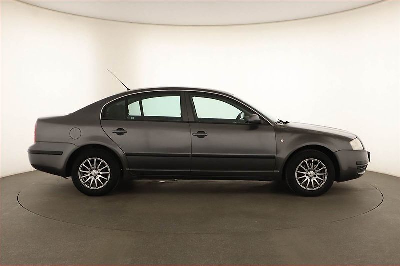 Škoda Superb (2003) 1.8T, nová STK, Klima - fotka 6 z 14