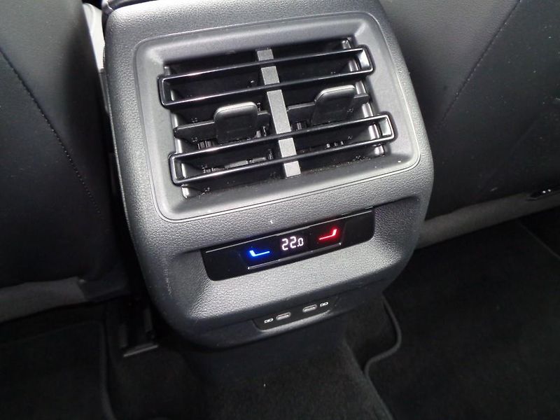 Volkswagen Tayron 2.0TDI DSG 4MOTION LIFE 7 MÍST - fotka 27 z 30