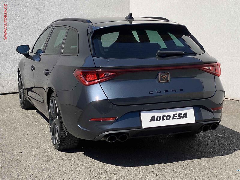 Cupra Leon (2022) 2.0 TSi 4Drive, 1.maj,ČR - fotka 6 z 18