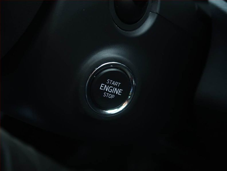 Škoda Kamiq (2022) Monte Carlo 1.0 TSI - fotka 21 z 25