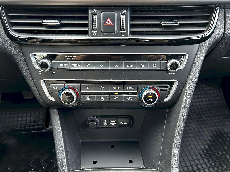Kia Optima (2017) SW 1.7 CRDi MP6 Business Line - fotka 19 z 32