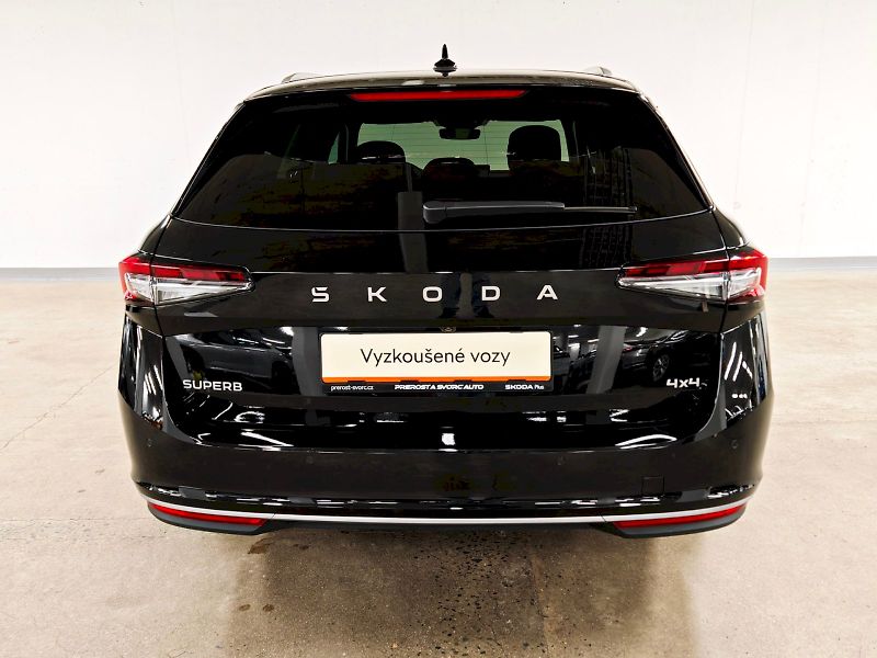 Škoda Superb (2025) Combi 2.0 TDI 142 kW DSG 4x4 L - fotka 31 z 36