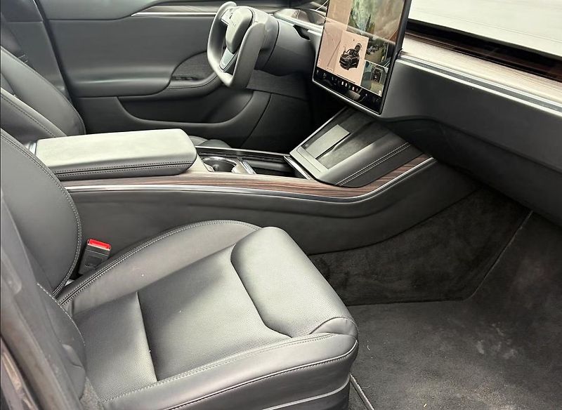 Tesla Model S LR AWD Vzduch Pano Tažné Kam - fotka 12 z 19