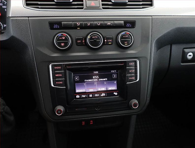 Volkswagen Caddy (2018) Comfortline 1.4 TSI, 5Míst, ČR - fotka 9 z 19