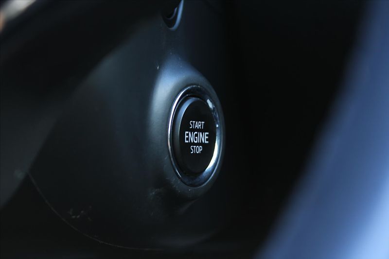 Škoda Superb 2.0TDI 147kW DSG 4x4 STYLE - fotka 17 z 34