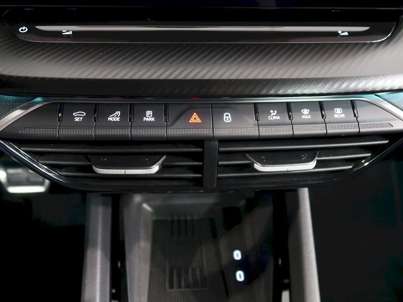 Škoda Octavia (2025) SPORTLINE 2.0TDI 110KW DSG MAT - fotka 30 z 39