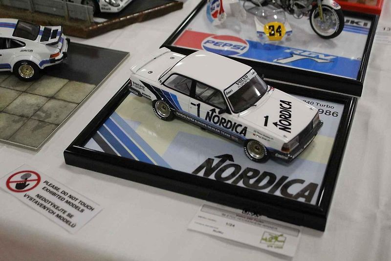 Vítězný model kategorie závodních vozů seniorů, Bugatti Type 35B Přemysla Bartoše. Se skutečným vozem si Eliška Junková dojela pro 5. místo při závodě Targa Florio 1928.