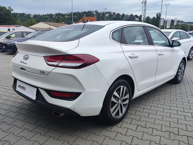 Hyundai i30 1.0 T-GDI/88kW Komfort - fotka 5 z 29