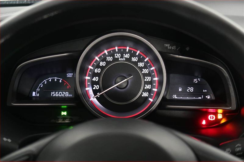 Mazda 3 (2014) 1.5 Skyactiv-G, Navi - fotka 11 z 17