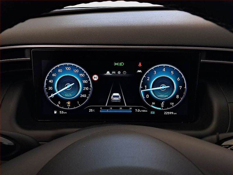 Hyundai Tucson (2021) 1.6 T-GDI - fotka 11 z 19