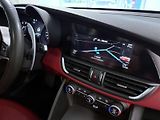 Alfa Romeo Giulia (2017) 2.0 T 280k AT8 ZF Q4 4x4 Veloc - náhled 10