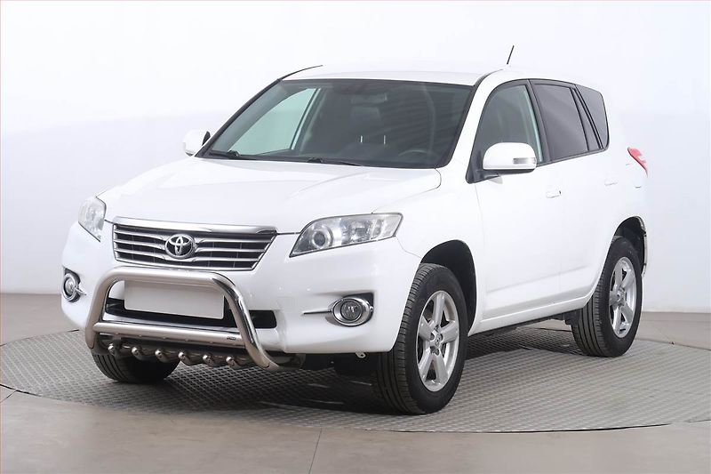 Toyota RAV4 (2011) 2.0 VVT-i, 4X4, Serv.kniha - fotka 2 z 12