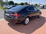 Škoda Superb 2.0 TDi DSG Style Plus - náhled 4