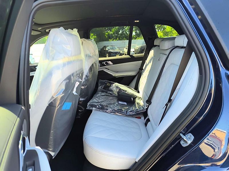 BMW X5 (2026) Auto na cestě - fotka 12 z 15