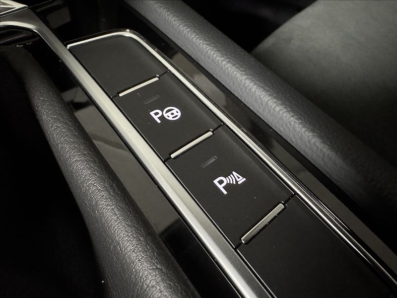 Volkswagen Arteon Shooting Brake 1,4 TSi  DSG eHybrid Elegance - fotka 39 z 44