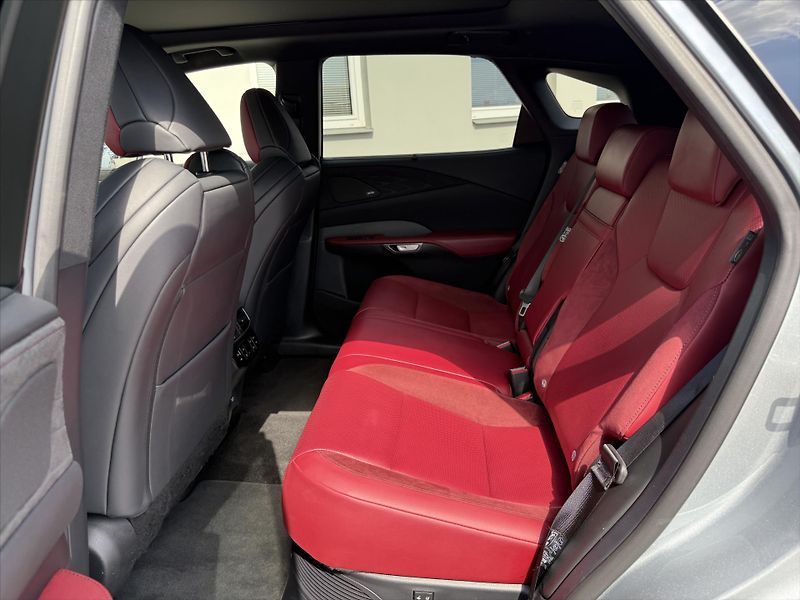 Lexus RX 500h 2,4 F SPORT Plus Panoramic - fotka 10 z 28