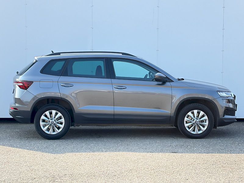 Škoda Karoq (2025) DSG 1.5 TSI / 110kW / SELECTIO - fotka 8 z 32
