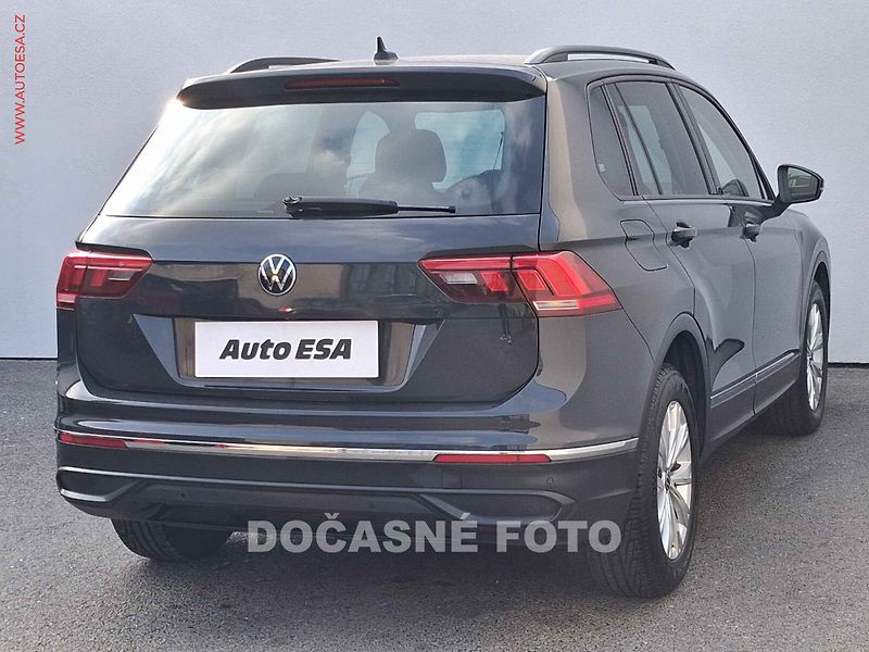 Volkswagen Tiguan (2021) 1.5 TSi, Life, DSG, kamera - fotka 4 z 17