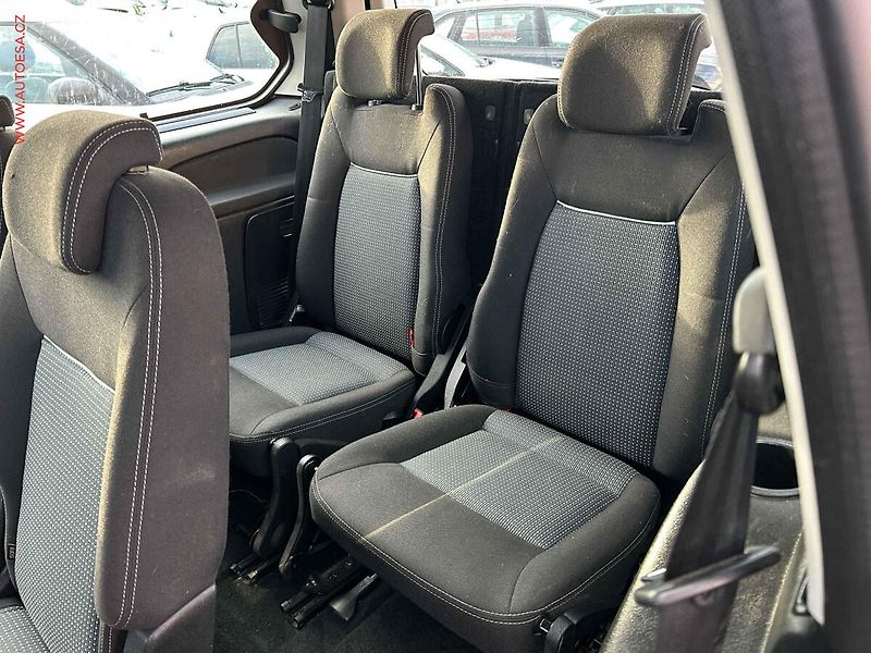Ford Galaxy (2013) 2.0 TDCi, Klima - fotka 11 z 17