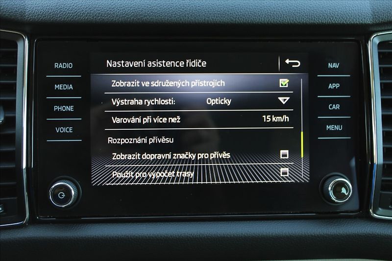 Škoda Kodiaq 2,0 TDI  7.MÍST,A/T,4x4,STYLE - fotka 15 z 45