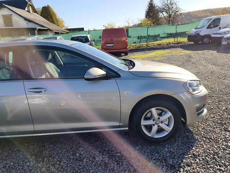 Volkswagen Golf (2016) - fotka 10 z 36