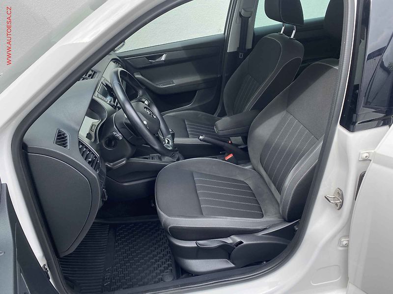 Škoda Fabia (2021) 1.0 TSi, 1.maj,ČR, Style - fotka 9 z 17