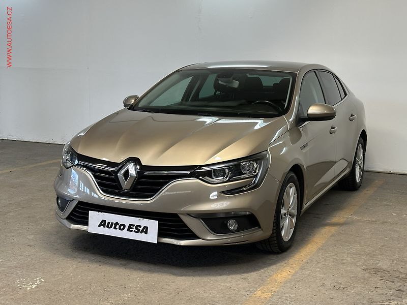 Renault Mégane (2018) 1.6 i, ČR, AC, tempo, park - fotka 3 z 22