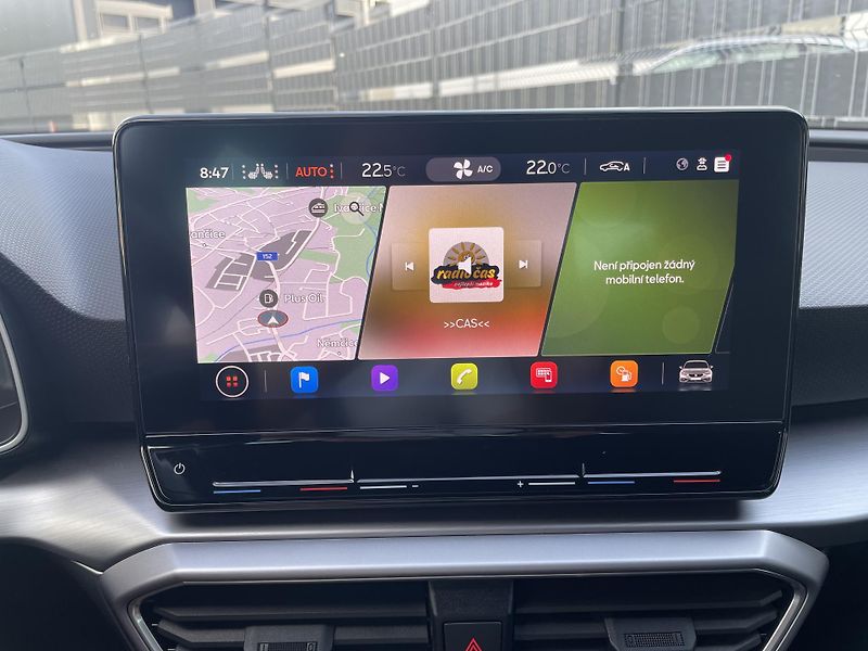 Seat Leon (2021) 1.5 TSI 110 kW DSG FR - fotka 21 z 47