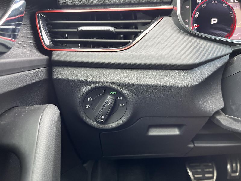 Škoda Scala MC1.0TSi DSG 85kW - fotka 16 z 22