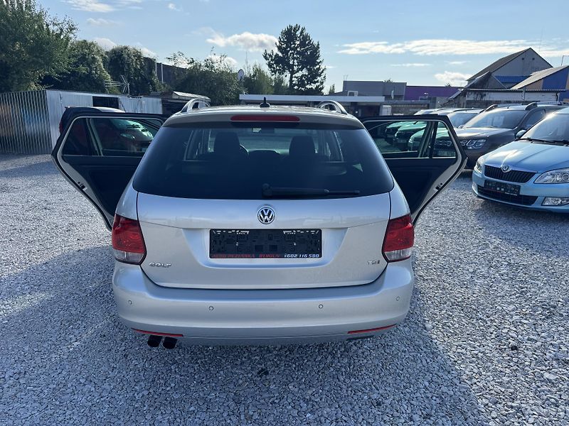 Volkswagen Golf Variant (2010) 1.4TSi,rezervace - fotka 8 z 41