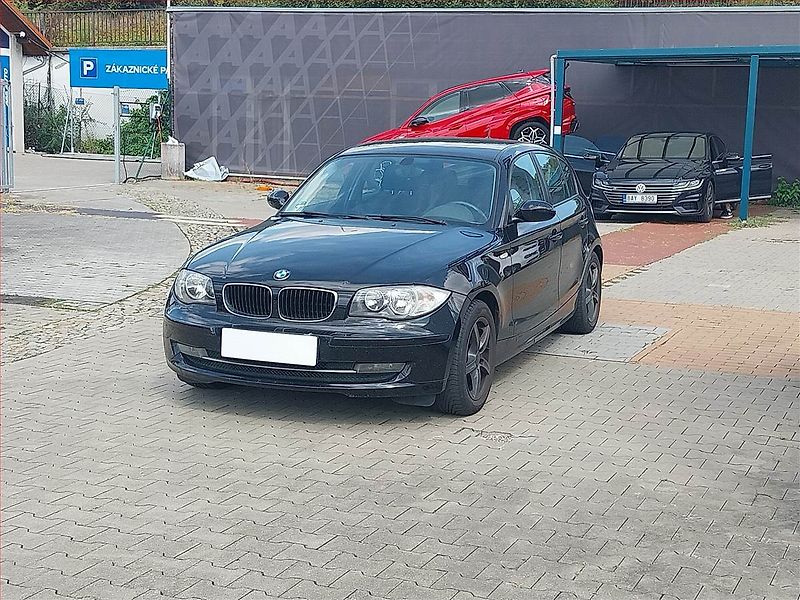 BMW Řada 1 (2009) 116i, nová STK, jezdí skvěle - fotka 2 z 14