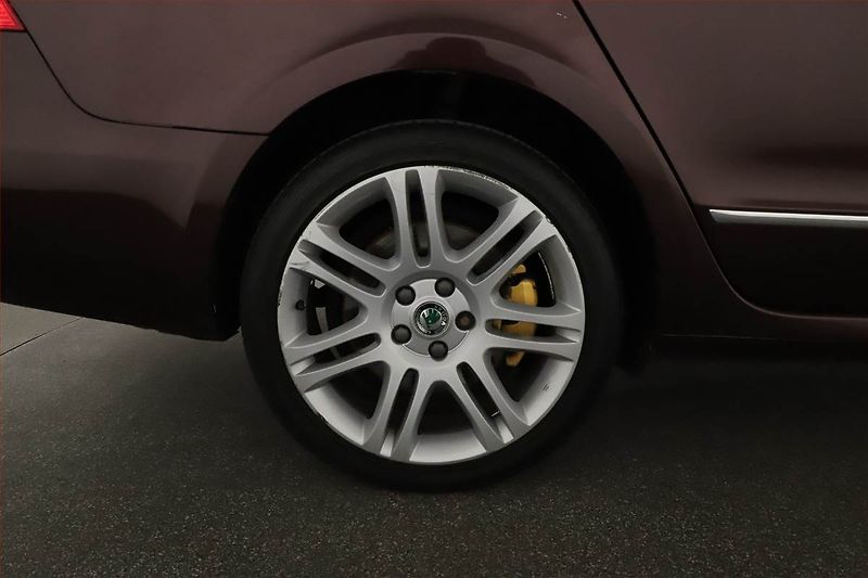 Škoda Superb (2009) 3.6 FSI V6, 4X4, Automat - fotka 19 z 19