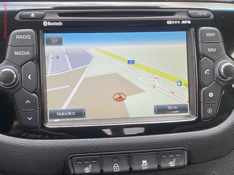 Kia Ceed (2013) 1.6 GDi, Exclusive, navi - fotka 17 z 20