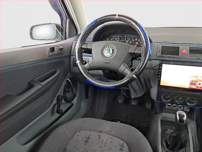 Škoda Fabia (2001) 1.4, nová STK, oblíbený vůz - fotka 7 z 13