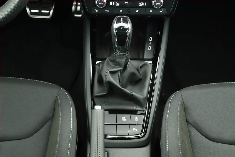 Škoda Scala (2025) 1.0 TSI, Drive, Matrix FullLed - fotka 12 z 16