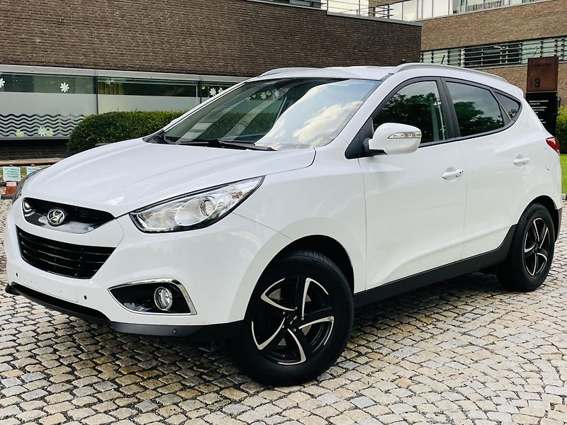 Hyundai ix35 2.0i 4x4 1MAJIITEL KAMER TAŽNÉ - fotka 2 z 46