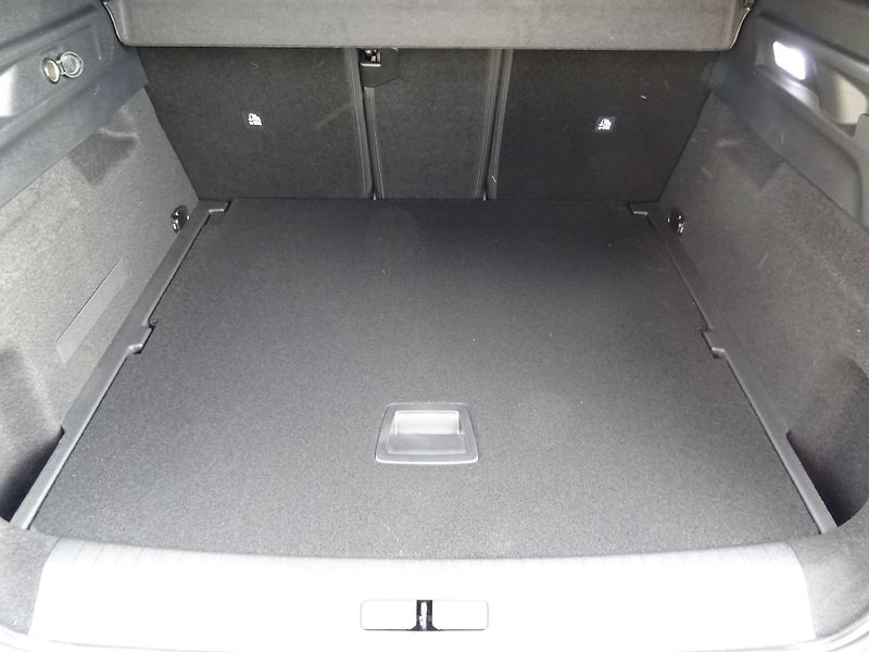 Peugeot 3008 (2026) ALLURE Hybrid 145k e-DCS6 - fotka 11 z 45
