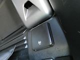 Land Rover Defender (2026) 110 3,0 X-Dynamic SE D250 - náhled 33