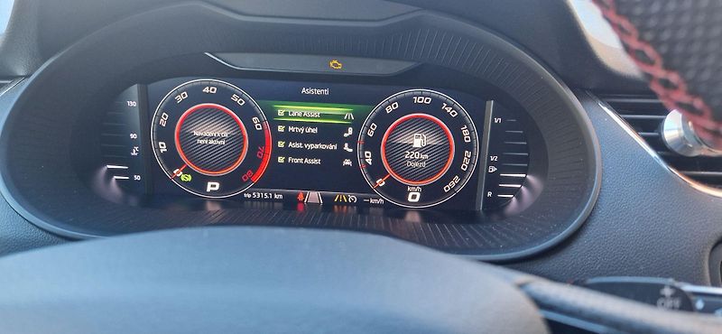 Škoda Octavia (2018) 2.0 TSI RS DSG 245 - fotka 30 z 47