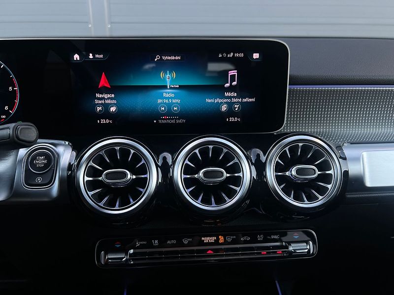 Mercedes-Benz GLB (2020) 200d-Progressive-P.KAMERA - fotka 35 z 45