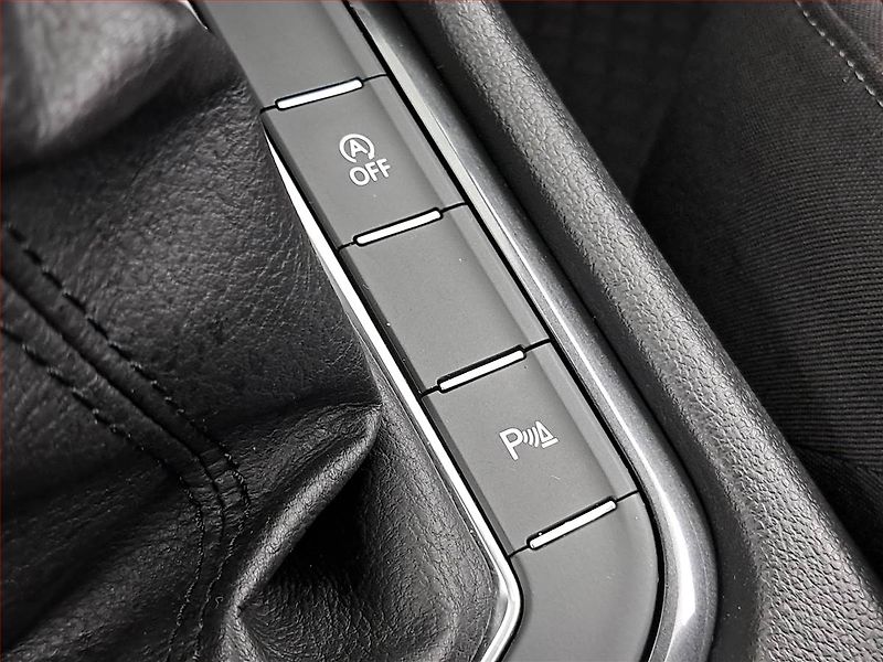 Volkswagen Tiguan (2017) 1.4 TSI, Park. senzory - fotka 15 z 18